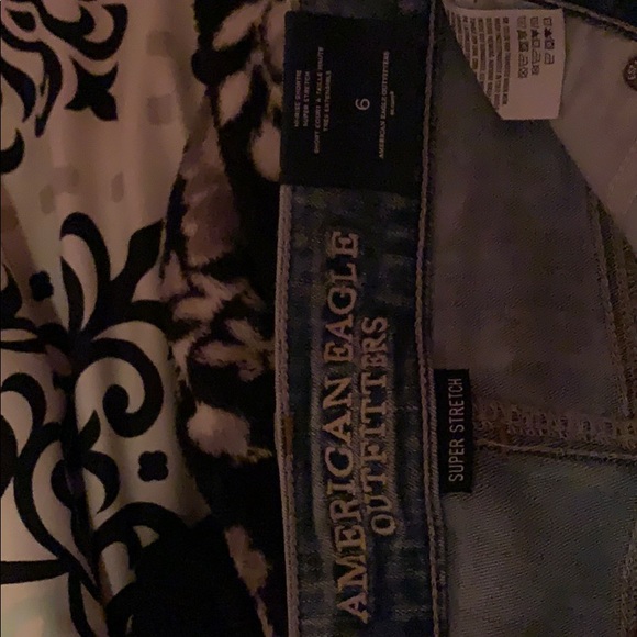 American Eagle Shorts - Picture 3 of 3